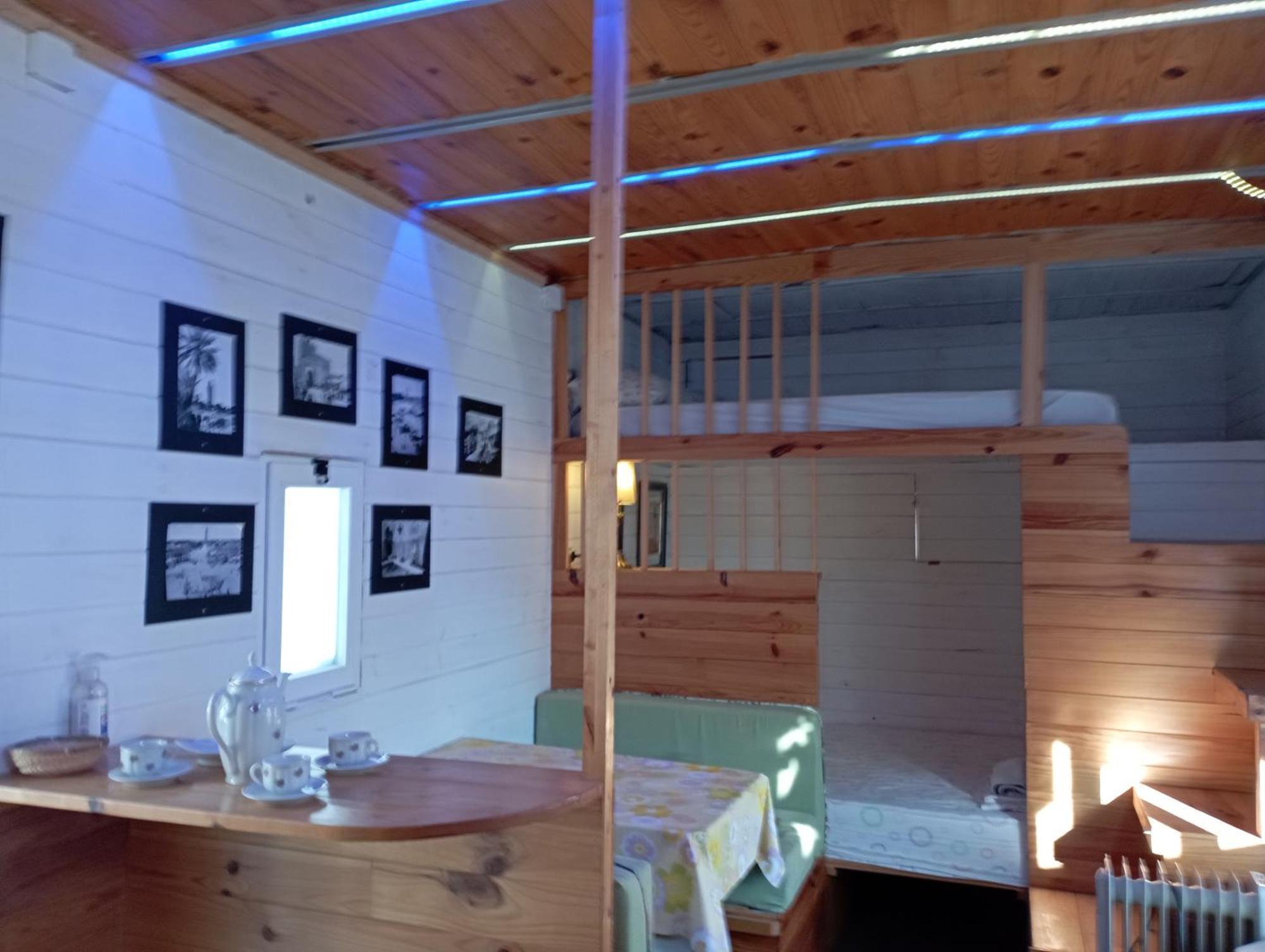 Caravanas Y Habitaciones Para Relajarse Sax Kültér fotó