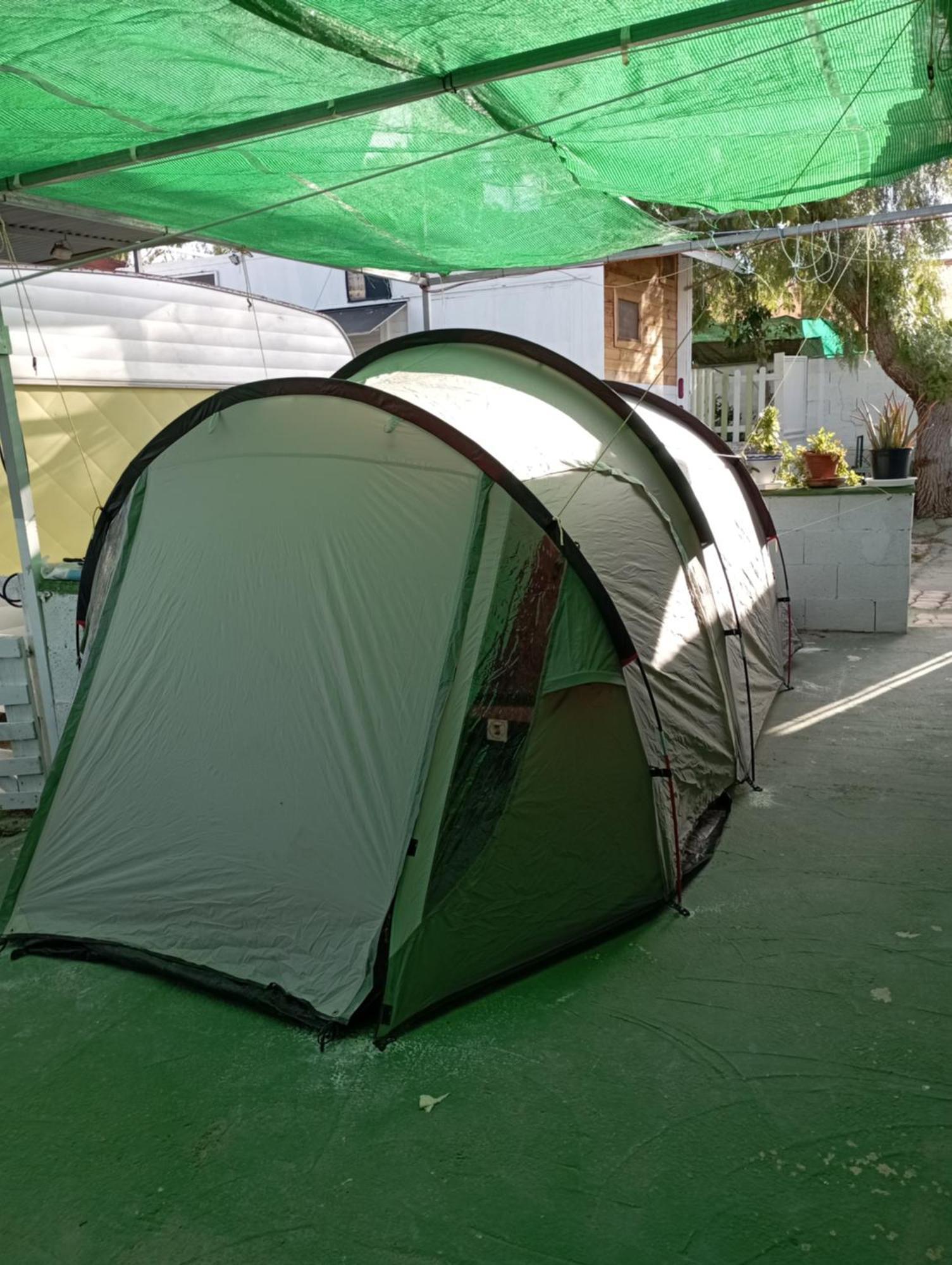 Caravanas Y Habitaciones Para Relajarse Sax Kültér fotó